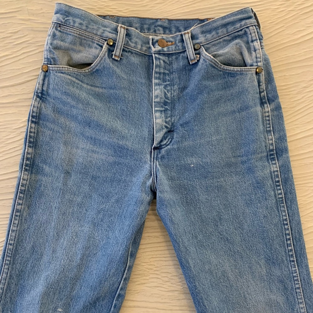 Wrangler Faded/Whiskered Slim Fit mid wash Cowboy Cut jeans, 30x34